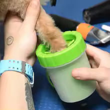 Dog Paw Washer – Mess-Free Cleaning Cup